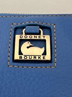 Dooney & Bourke Blue Pebbled Leather Wristlet Wallet Zip Around